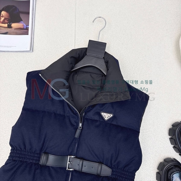   ٿ е  PA0544852-1