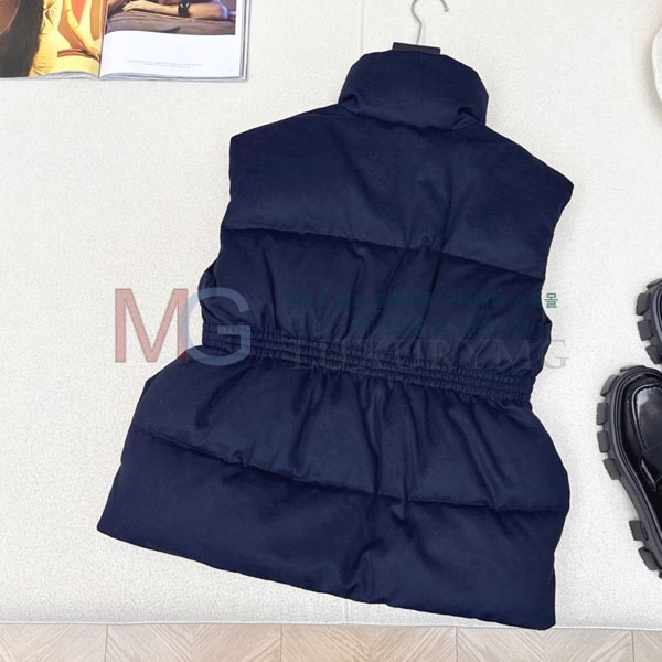   ٿ е  PA0544852-1