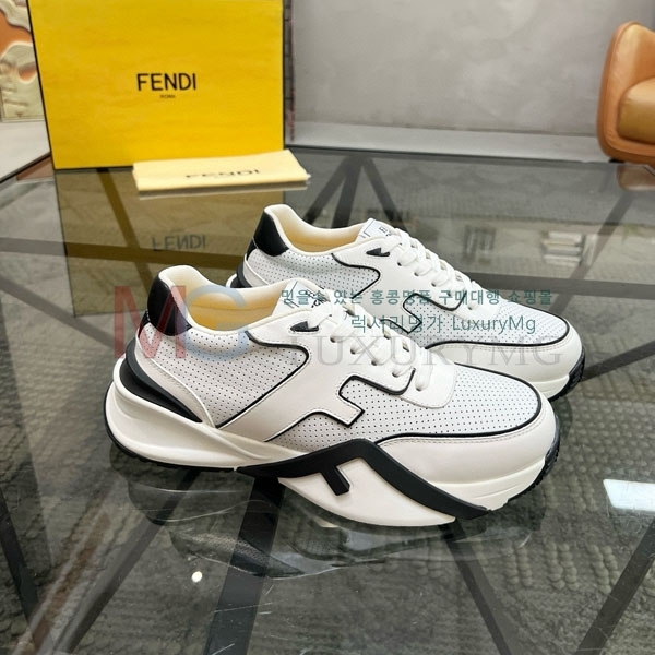   Ŀ F3000952-4