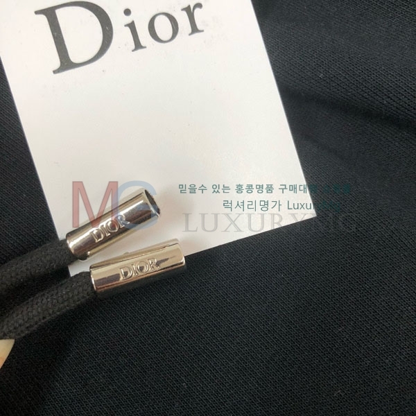  ĳ־  D1657702