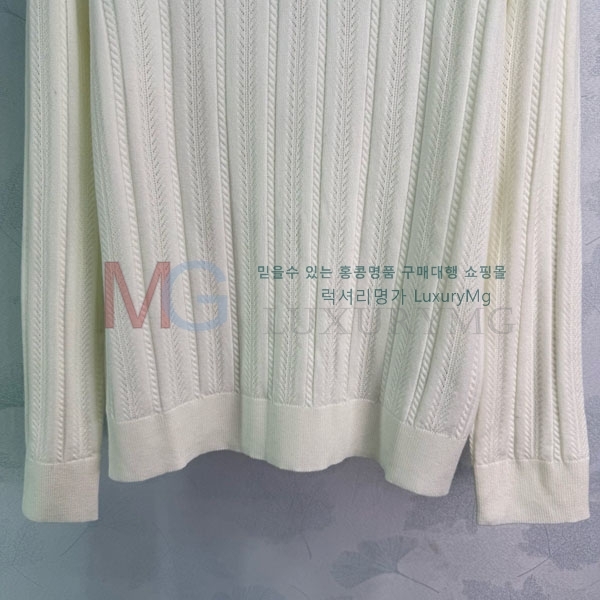  ̿̿  MIU551744