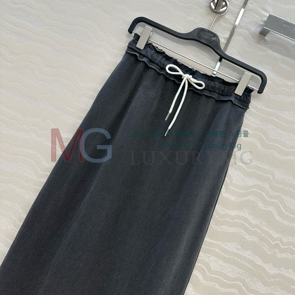  ڷ ġڸ  BC438571