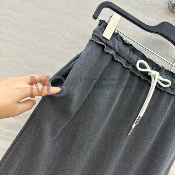  ڷ ġڸ  BC438571