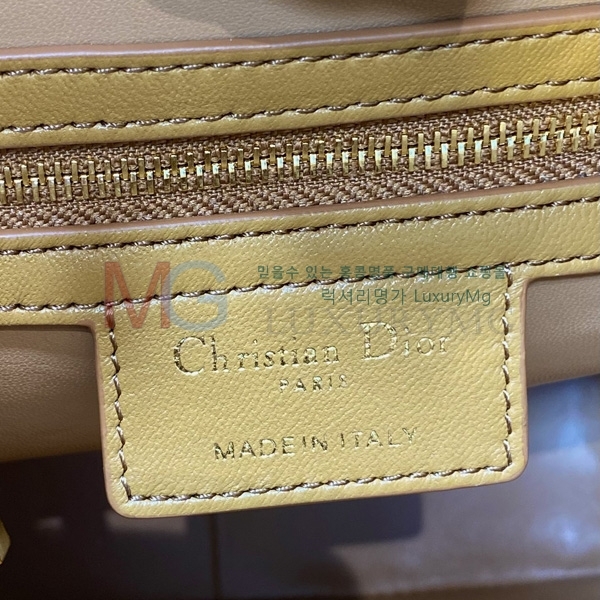  Caro ̵ Ƽĳ ü  D907550-4