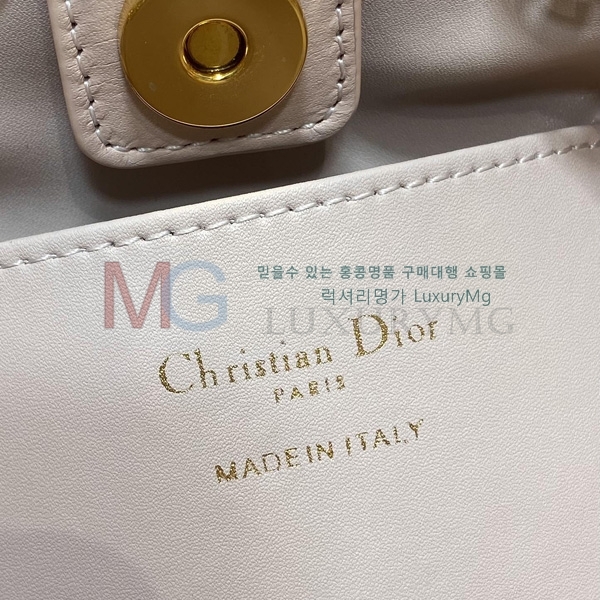  Caro  Ƽĳ ü  D907720-3