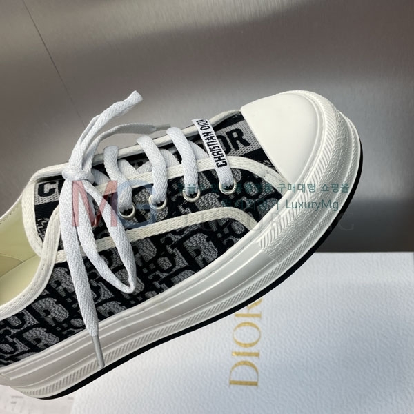   Ŀ 1DR60333-2