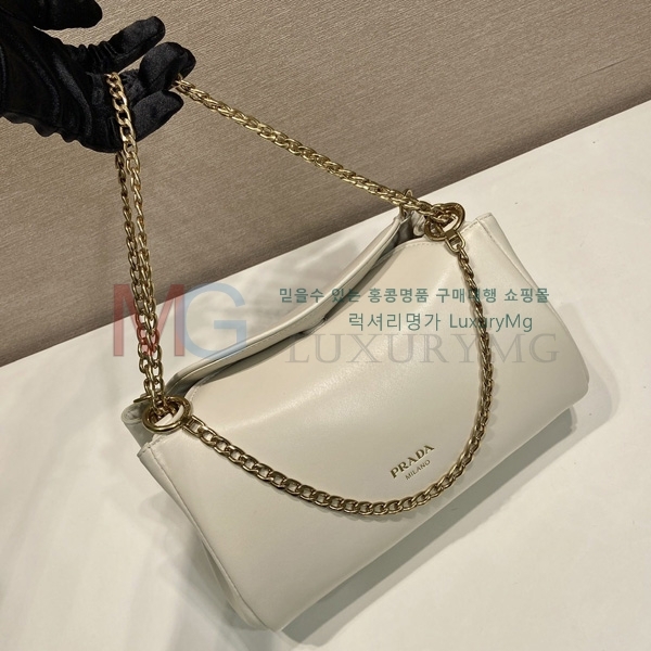   ƢƮ    1BD395-1