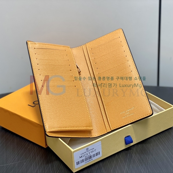 ̺ ¥  M25797-1