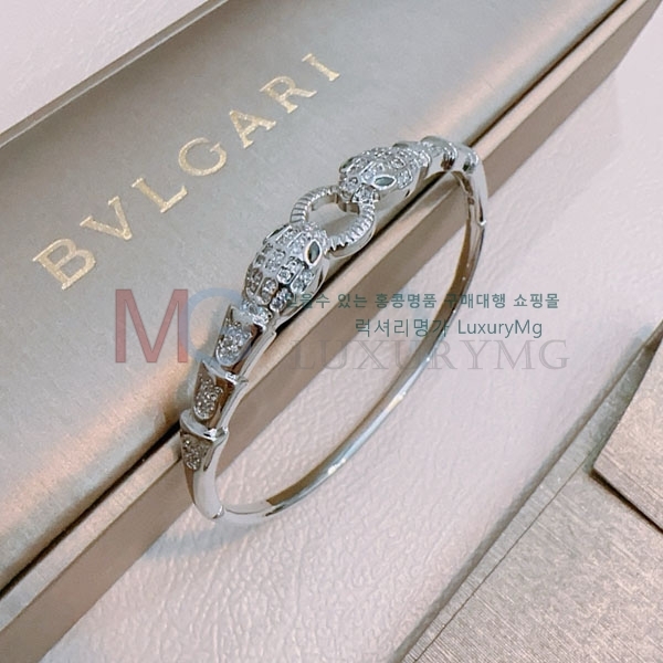 Ұ  BV1378906-3