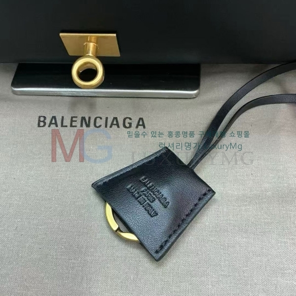 ߷þư   ĳ  870077-1