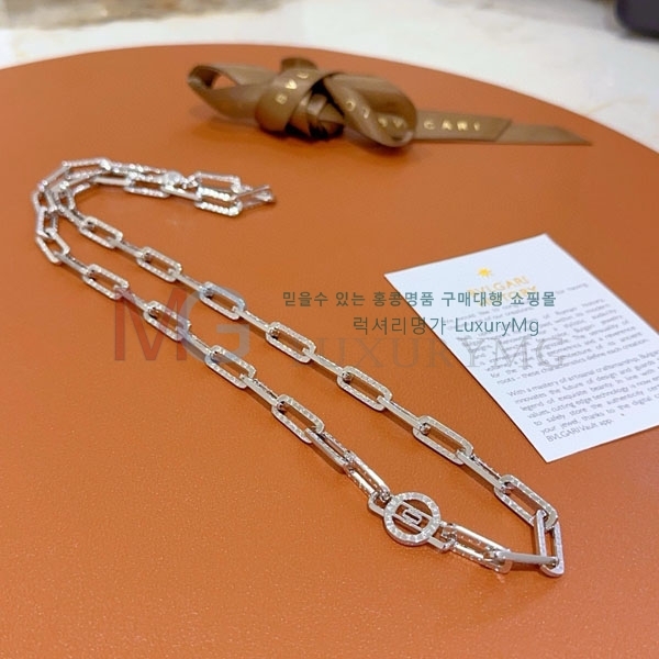  Ұ  B521389