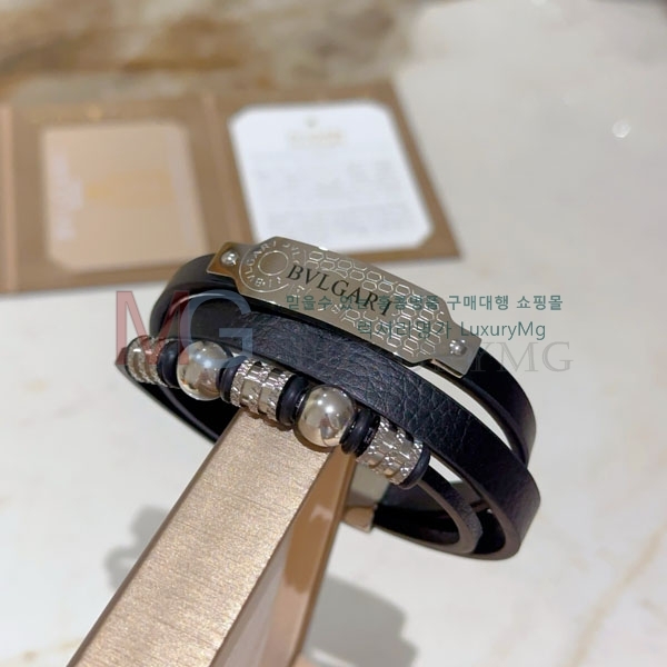  Ұ  BV1378911