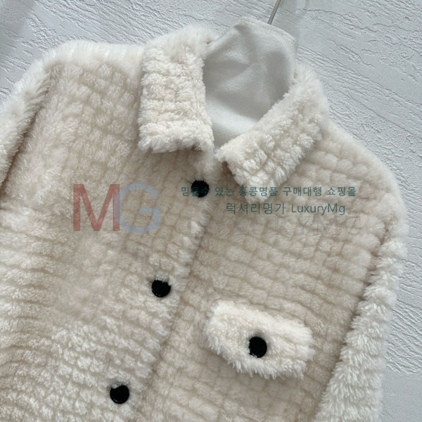  װŸ þ   BV36345622-4