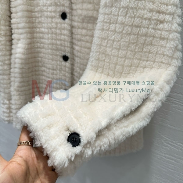  װŸ þ   BV36345622-4