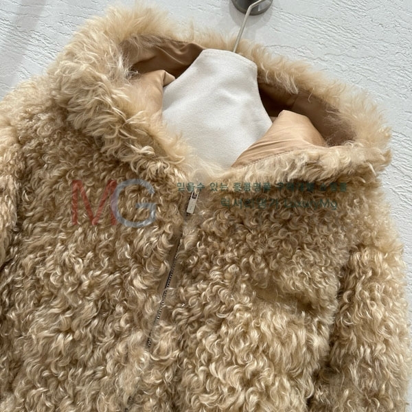  ̿̿ þ   MIU245645-2