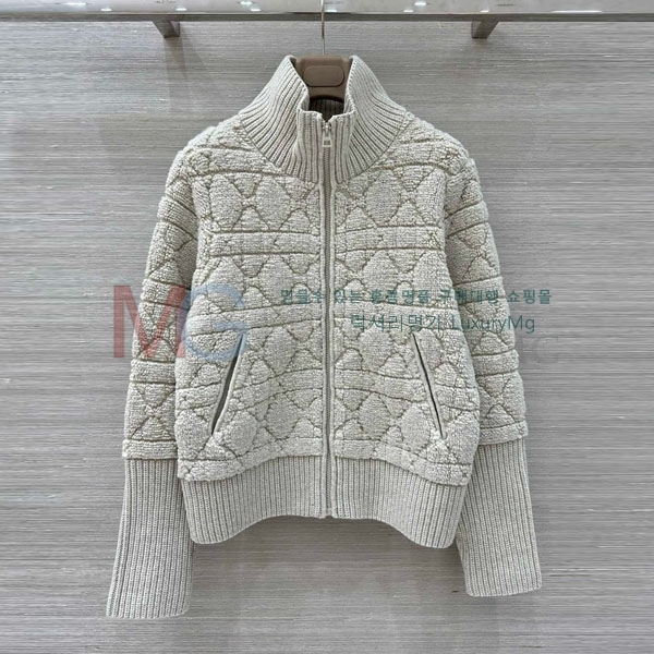   þ   DO6134054-12