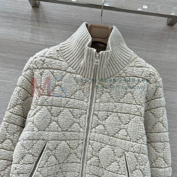   þ   DO6134054-12