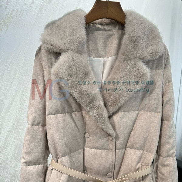  η**  ٿ е LP245054-4