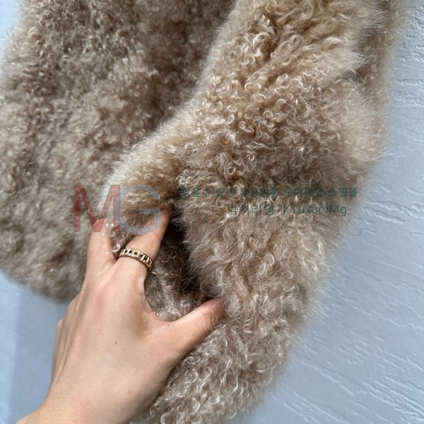  η** þ    LP23243033-1