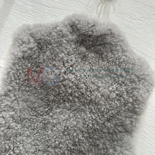  η** þ    LP23243033-4