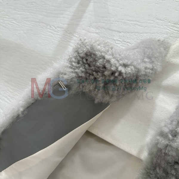  η** þ    LP23243033-4