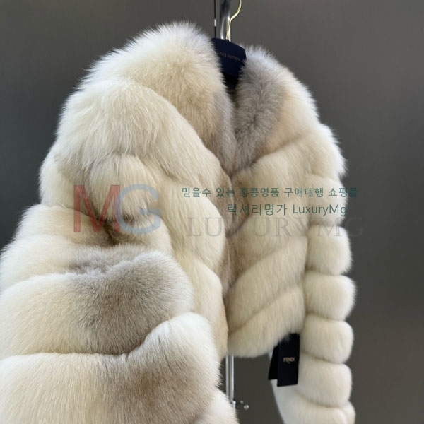   þ   FEND234008-5