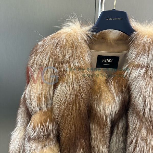   þ   FEND234008-6