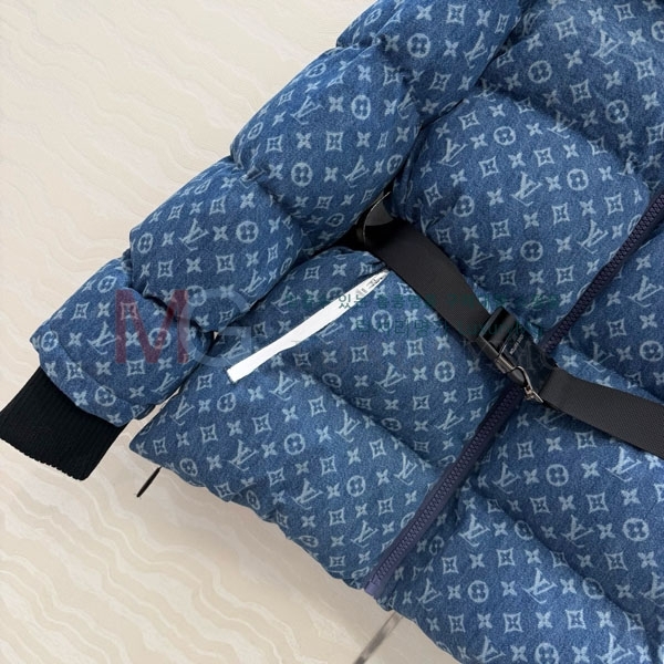 ���� ���̺��� �ٿ� �е� LV324078-4