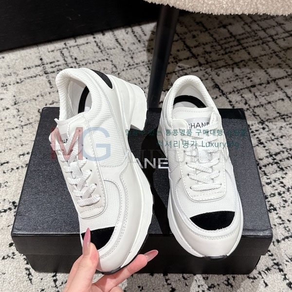  * ĳ־ Ŀ AT555033-5