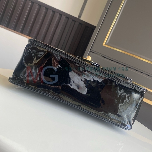 * 5B ÷  ü  AS5695-1