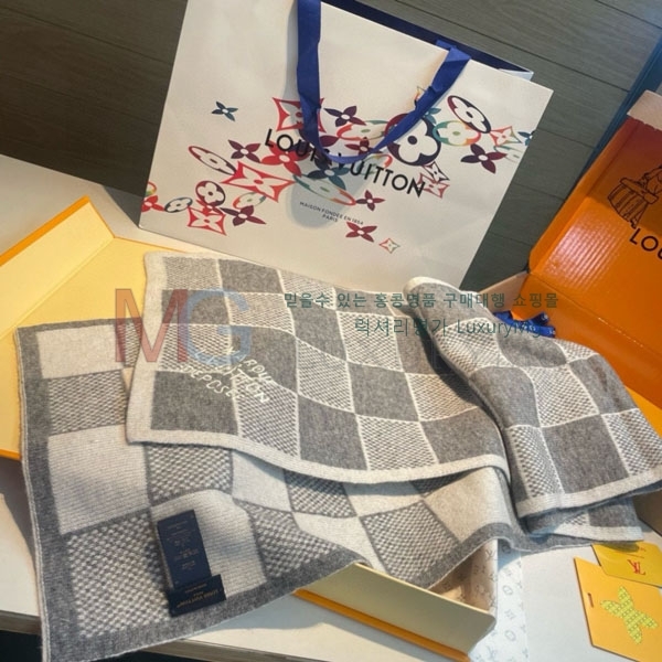 ̺ ÷/ī L82817370-1