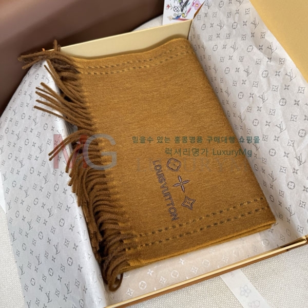 ̺ ÷/ī L82817371-3