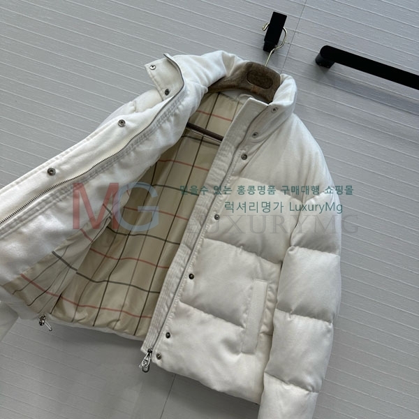  η** ٿ е LP2923022-11