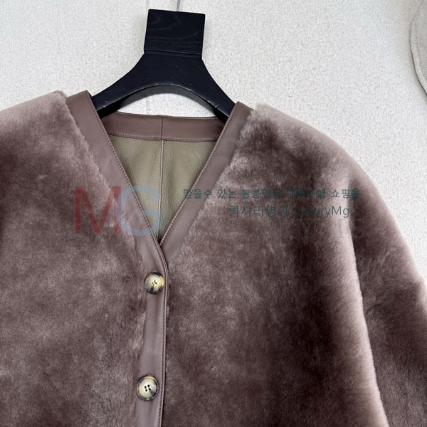  ο þ   LOW23023-3