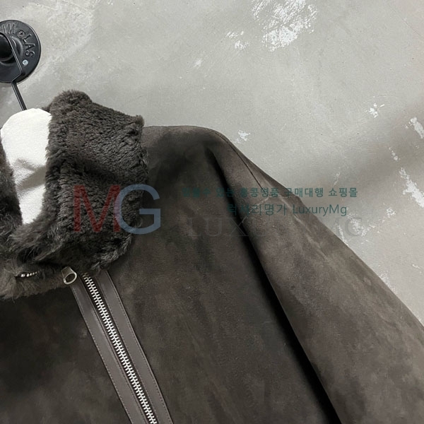 ���� �η�**�� ��� �þ �� ���� LP31055-17