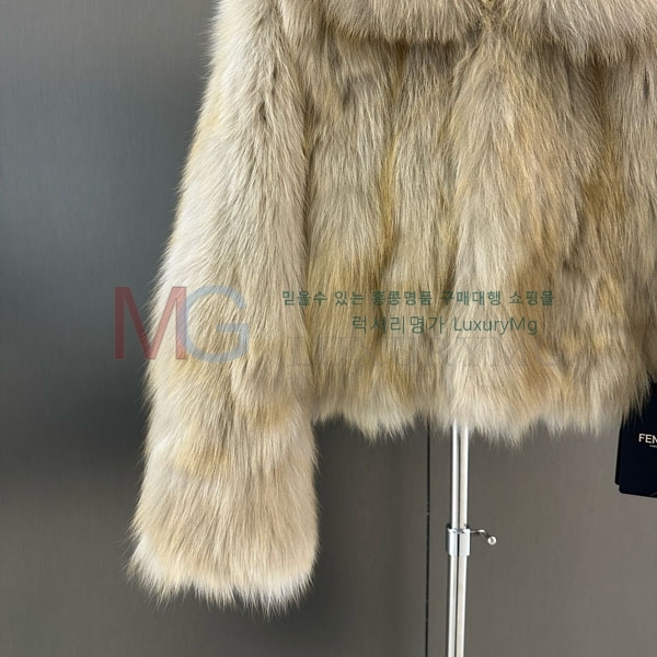   þ   FEND223424-1