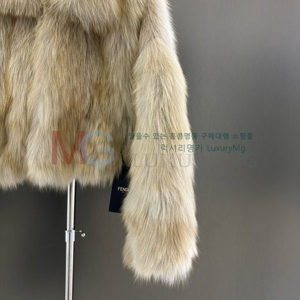   þ   FEND223424-1