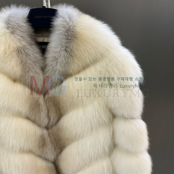   þ   FEND223424-4