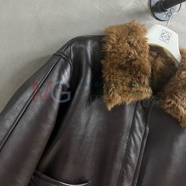  ο þ   LOW23404-3