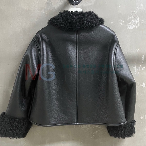 ���� �ο��� �þ �� ���� LOW23404-5