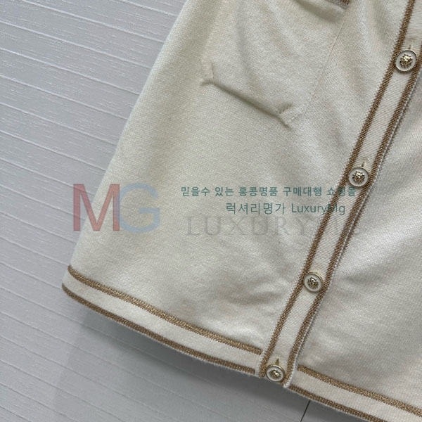 ���� ��* ��ĿƮ CHA33407-1