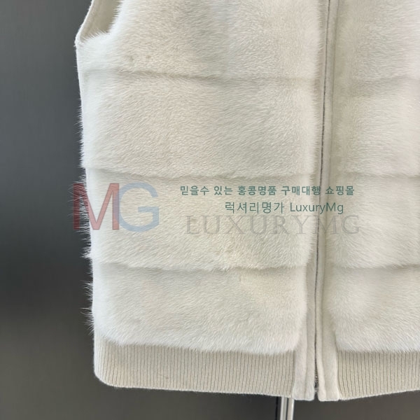  ** þ    LP562230-1