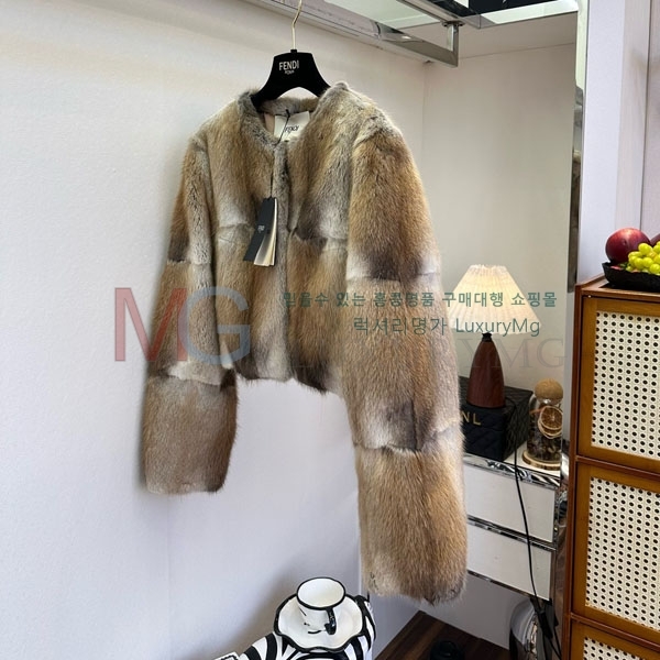   þ   FEND234507-7