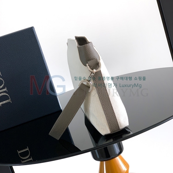  븣 A5 Ʈ̾ޱ Ŭġ Ŀġ 2LLCA606-2