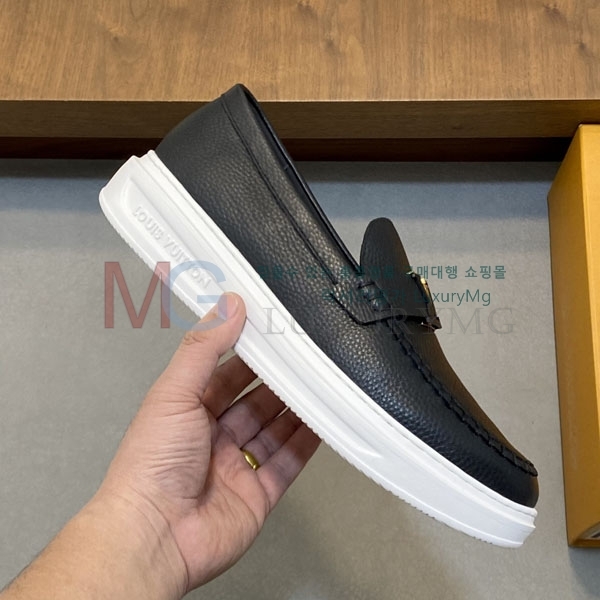  ̺ ĳ־  1LV303668-3