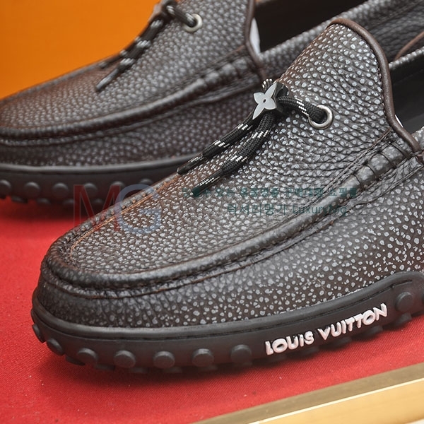  ̺ ĳ־  1LV303667-4