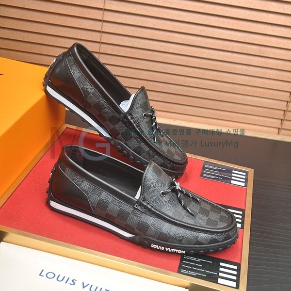  ̺ ĳ־  1LV303667-3