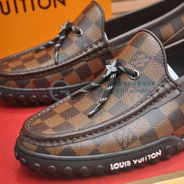  ̺ ĳ־  1LV303667-1