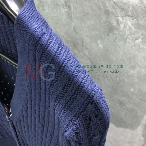 ���� ����� ����� TB099052