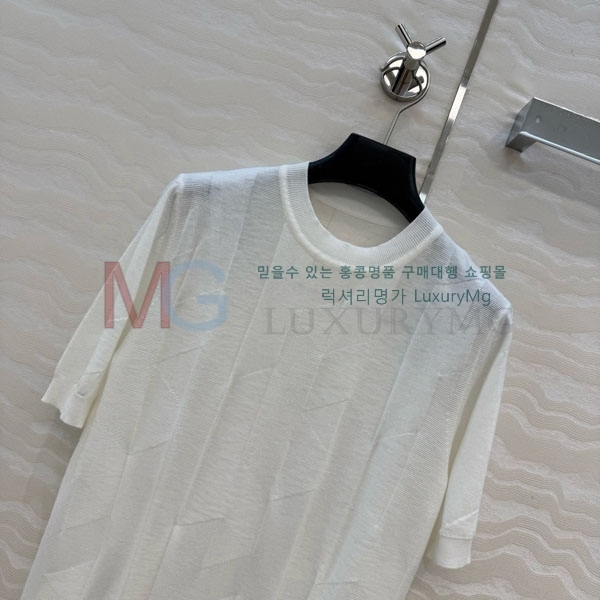 ���� �����޽� ���� Ƽ���� HE632683-7